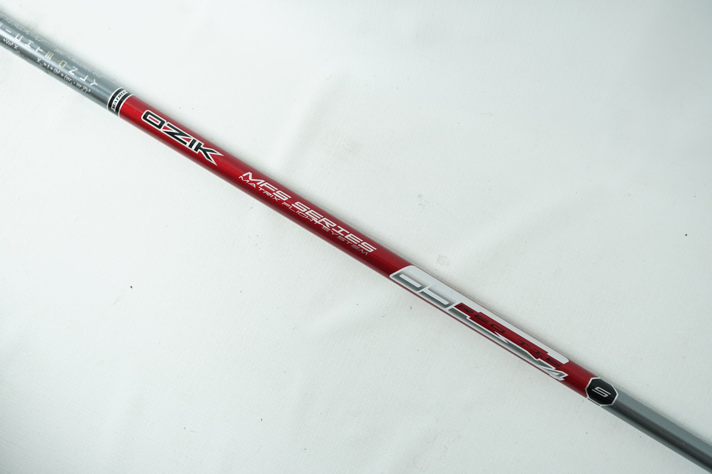 OZIK Red Tie Driver Shaft / Stiff Graphite / 43.5"