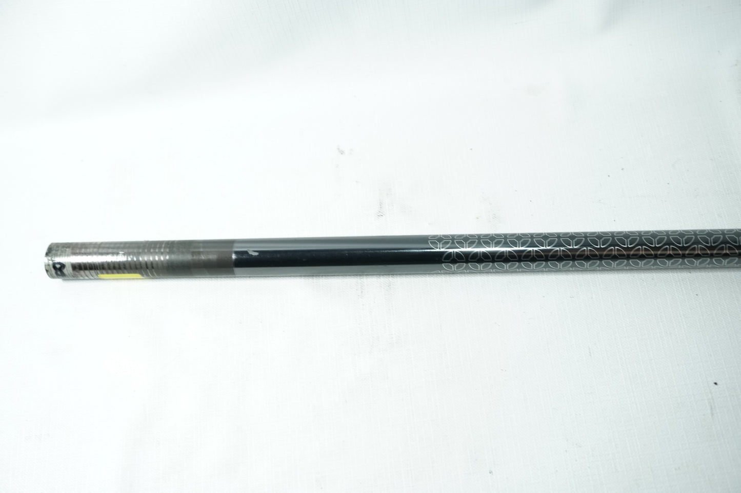 Fujiukra Fit-On 380 Fairway Wood Shaft / Stiff Graphite / 40.75"