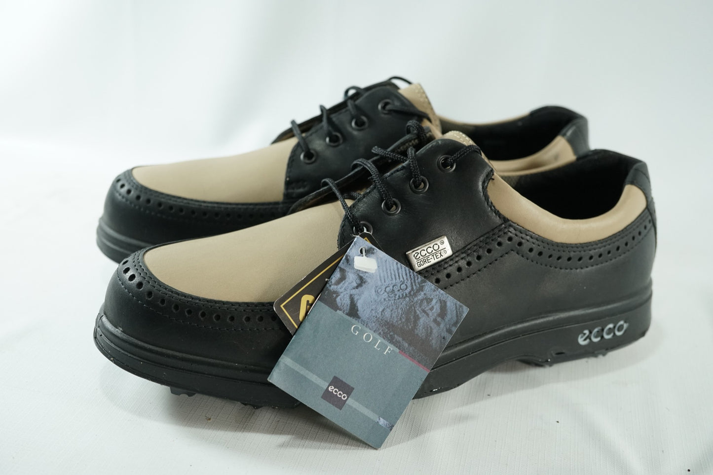 Ecco Goretex Ladies Golf Shoes / UK6 / New