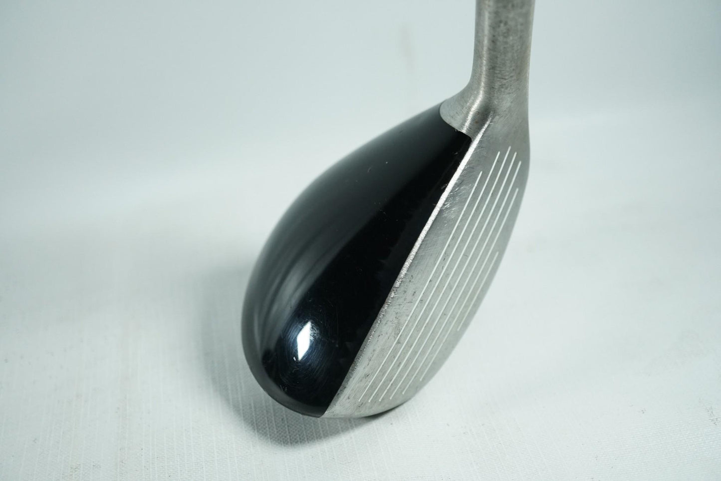 Titleist 585H 3 Hybrid 19° / Regular Flex Graphite Shaft