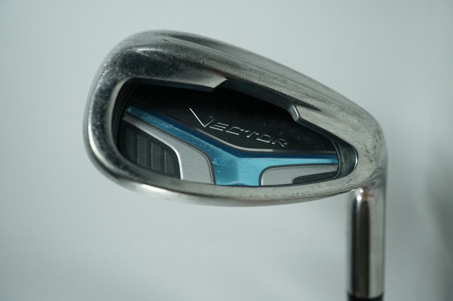Wilson Vector Sand Wedge / Ladies Graphite Shaft