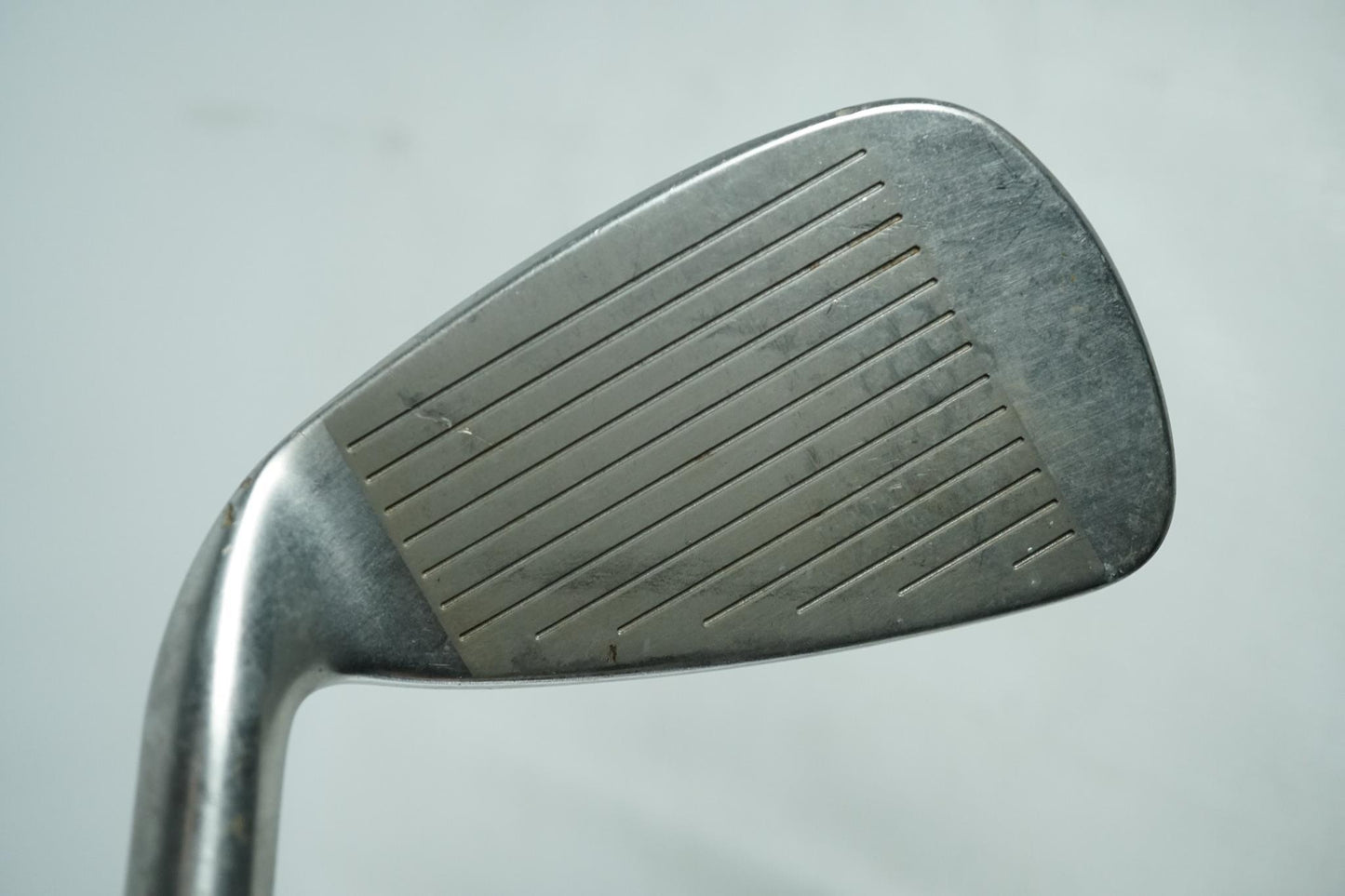 Wilson Di5 6 Iron / Stiff Flex Graphite Shaft