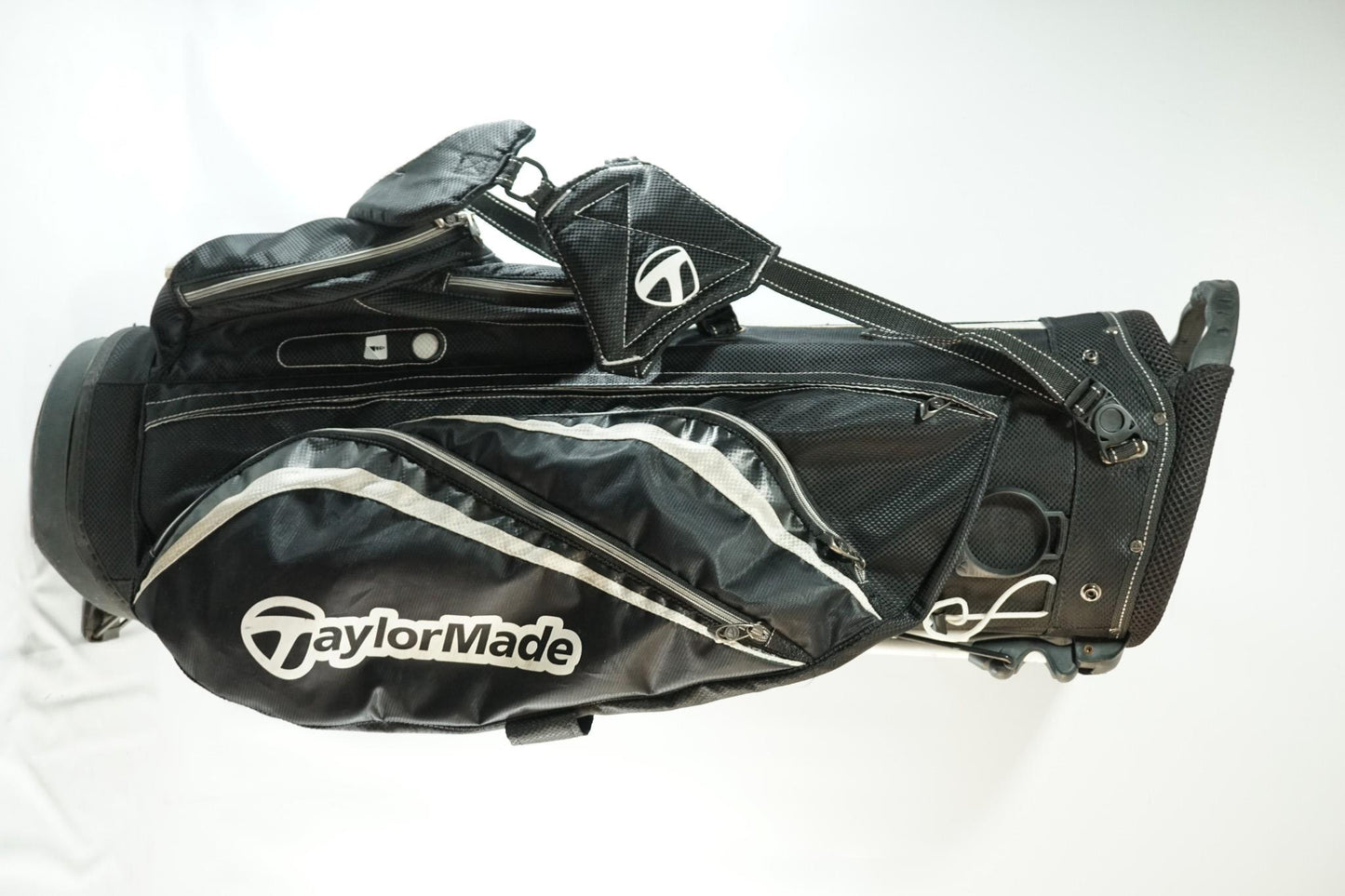 Taylormade Supreme Lite Stand Bag / Black and White