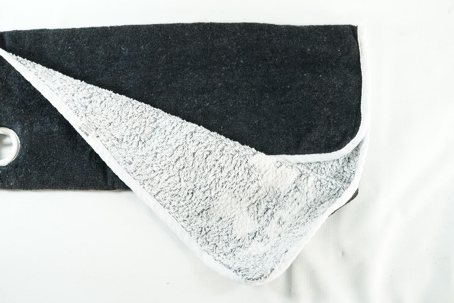 Under Armour Golf Towel / Black