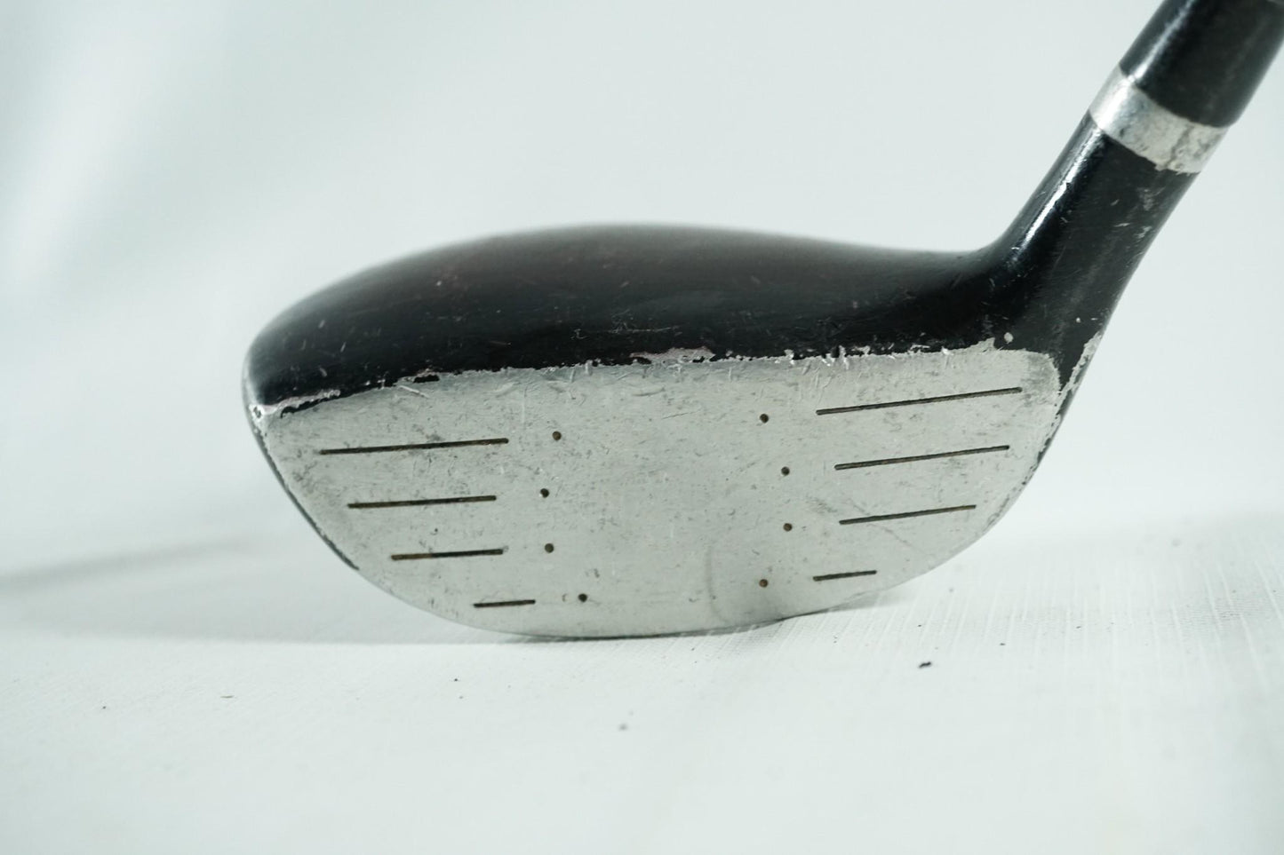 Wilson Deep Red HL 4 Hybrid / Regular Flex Graphite Shaft