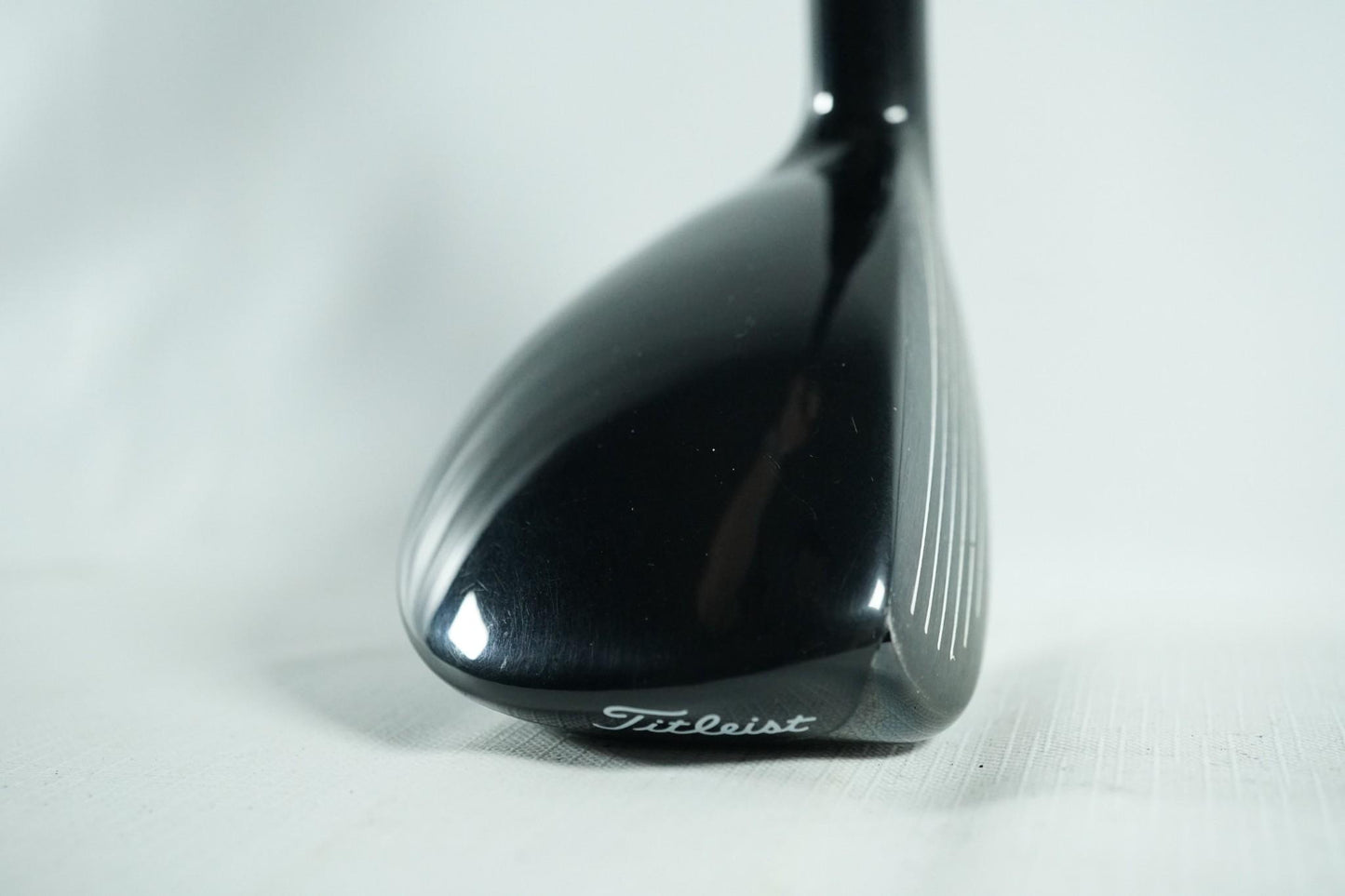 Titleist 910H 2 Hybrid 17° / Stiff Flex Graphite Shaft