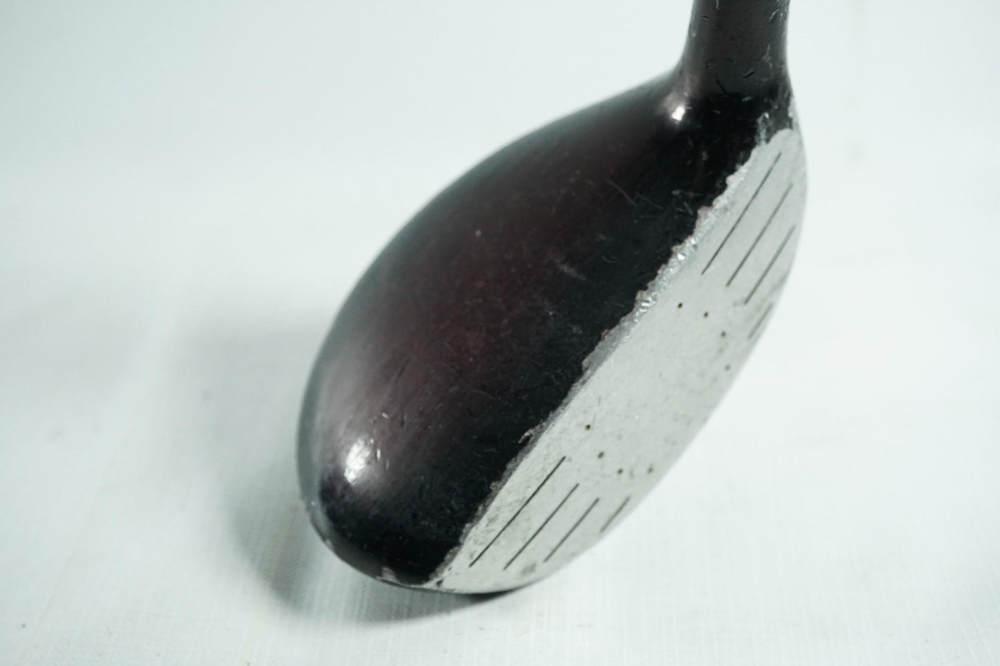 Wilson Deep Red HL 3 Hybrid / Regular Flex Graphite Shaft