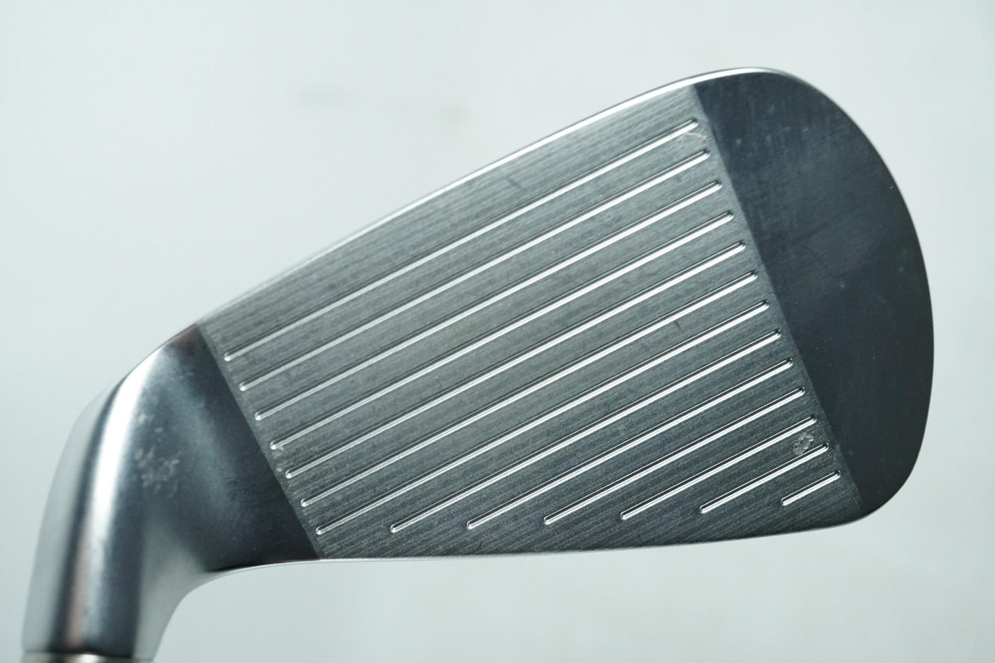 Srixon ZX4 MK2 7 Iron / Regular Flex Graphite Shaft / Ex Demo