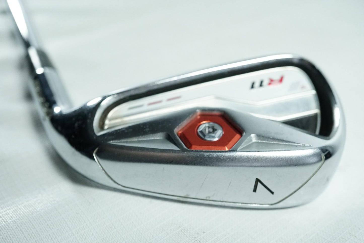 Taylormade R11 7 Iron / Regular Flex Steel Shaft