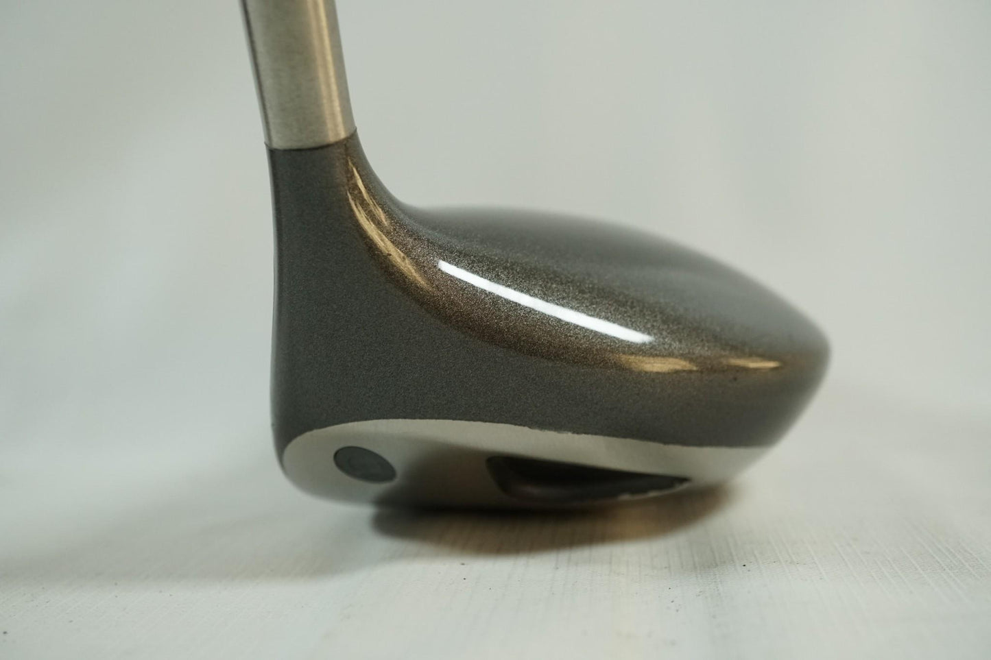 Titleist 975D Driver 9.5° / Regular Flex Graphite Shaft / New Grip