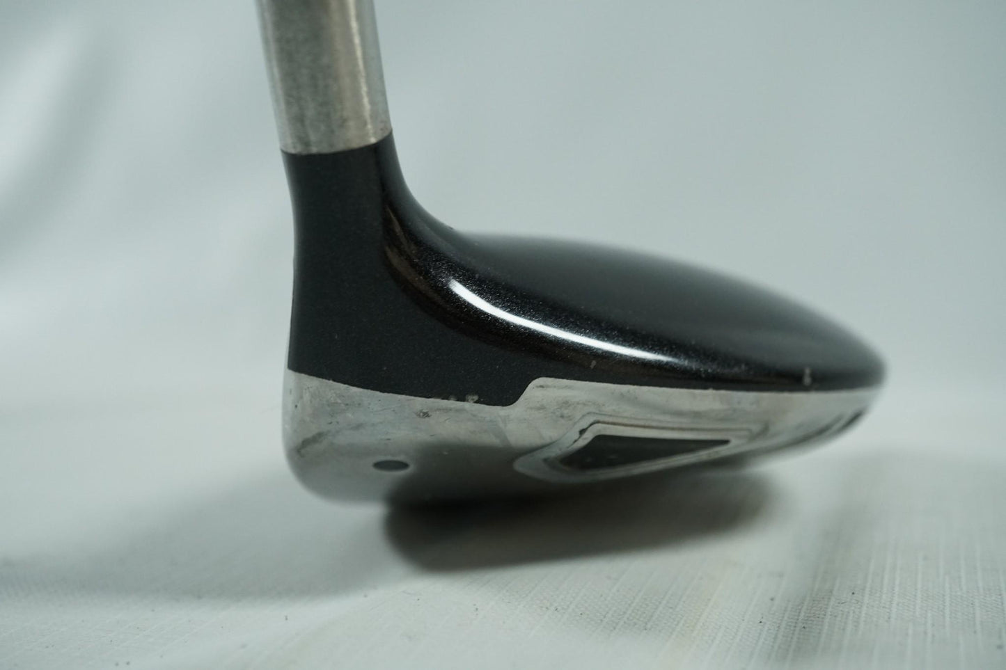 Titleist 909F2 3 Wood 15.5° / Stiff Flex Graphite Shaft / New Grip