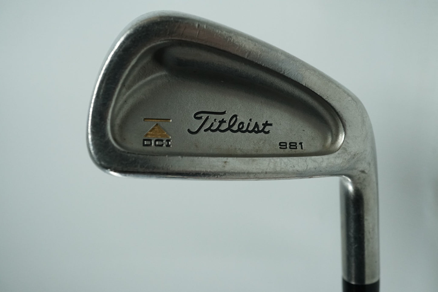 Titleist DCI 981 5 Iron / Regular Flex Steel Shaft / New Grip