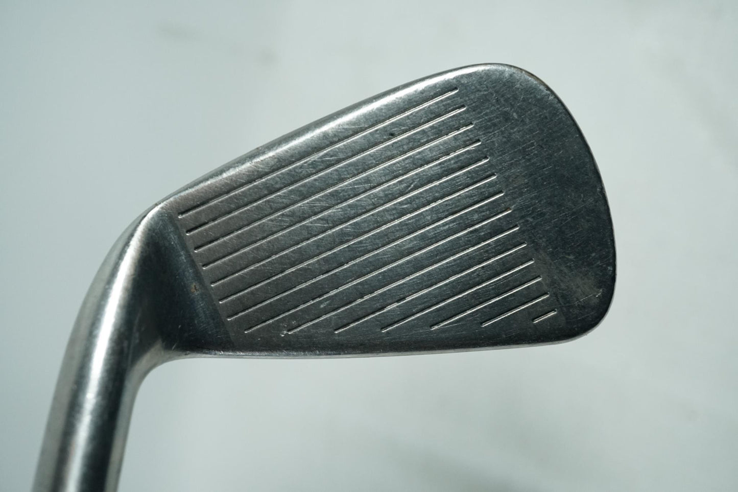 Titleist DCI 981 5 Iron / Regular Flex Steel Shaft / New Grip