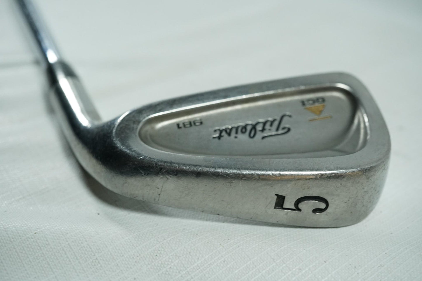 Titleist DCI 981 5 Iron / Regular Flex Steel Shaft / New Grip