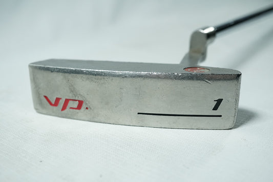 Cleveland VP 1 Putter / New Grip / 35"