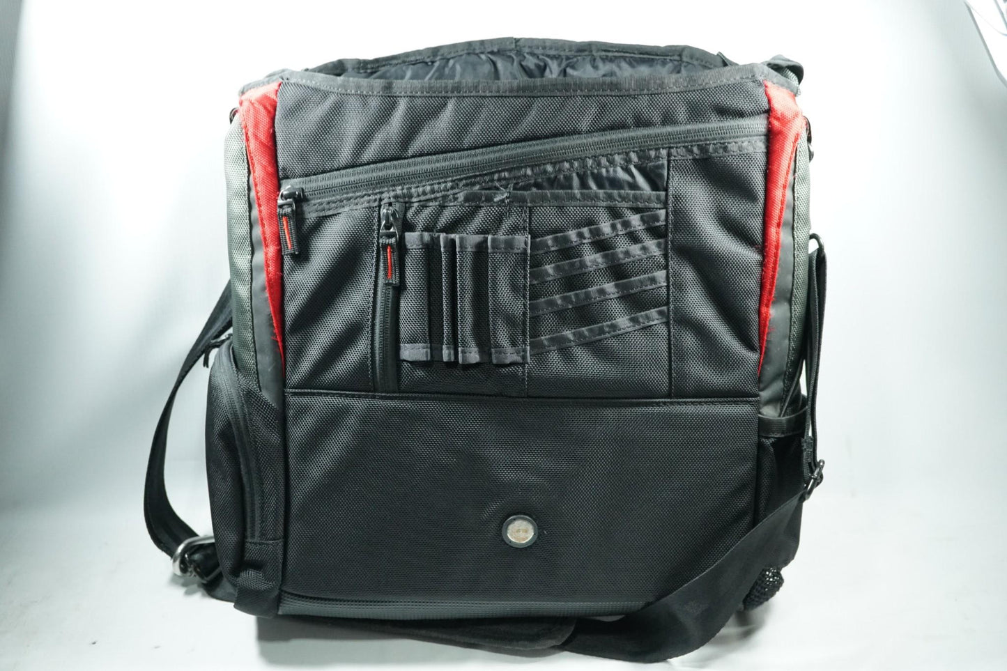 Ping Shoulder Bag / Black / 35x35cm