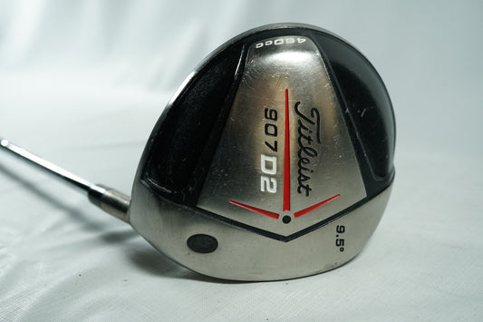 Titleist 907D2 Driver 9.5° / Stiff Flex Steel Shaft / New Grip