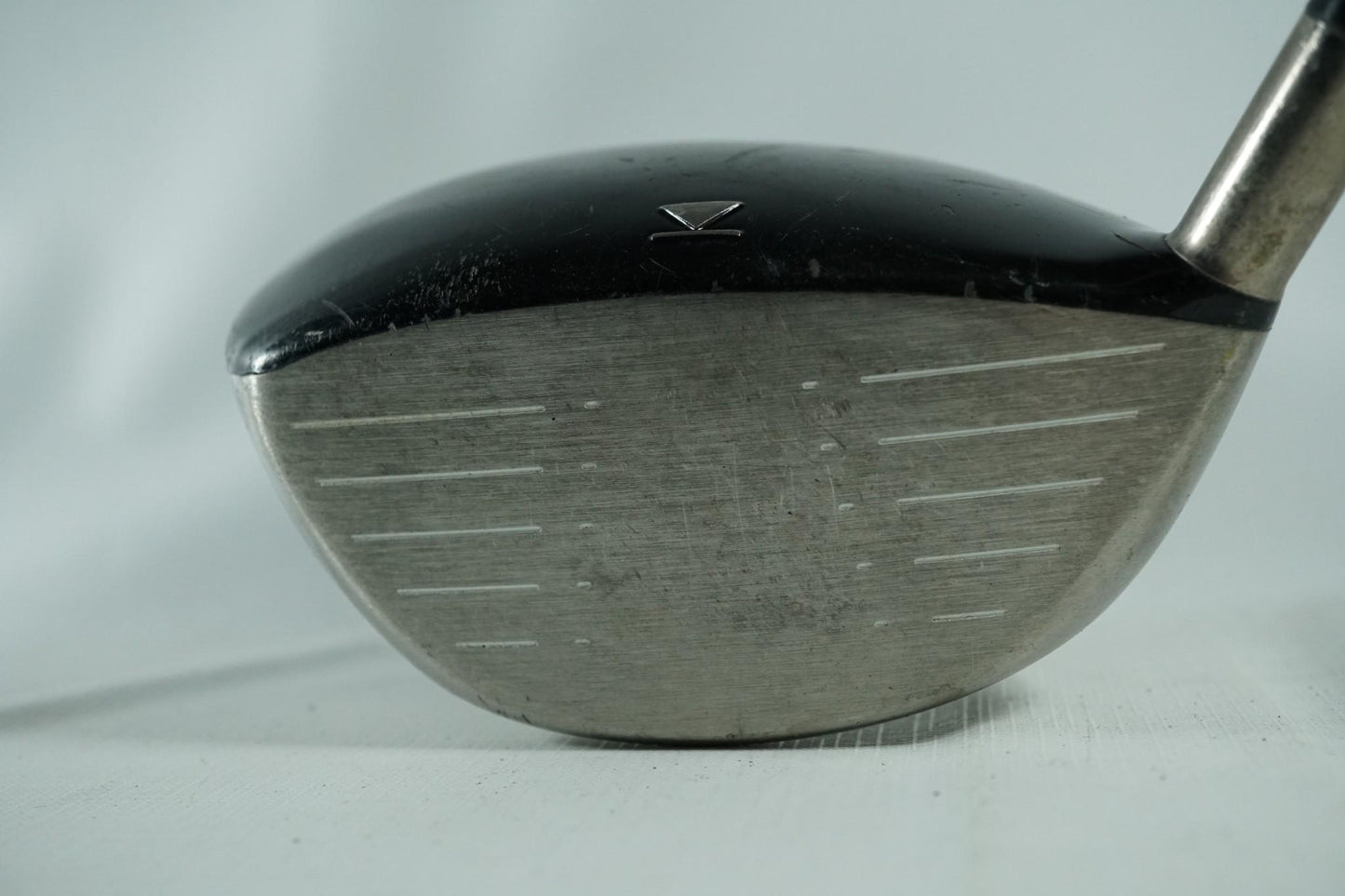 Titleist 907D2 Driver 9.5° / Stiff Flex Steel Shaft / New Grip