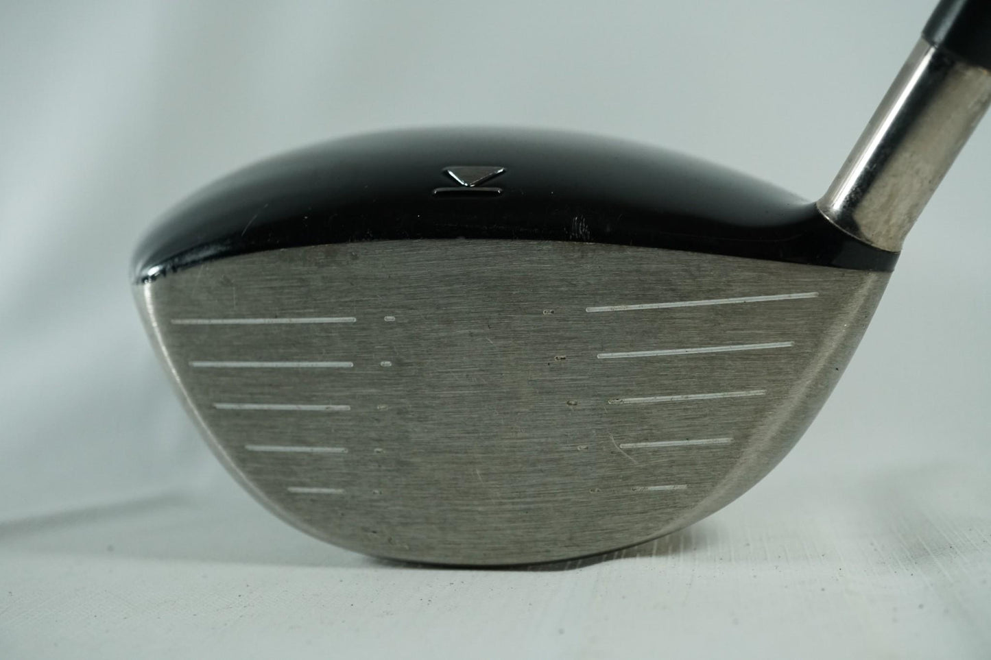 Titleist 907D2 Driver 8.5° / Stiff Flex Steel Shaft / New Grip