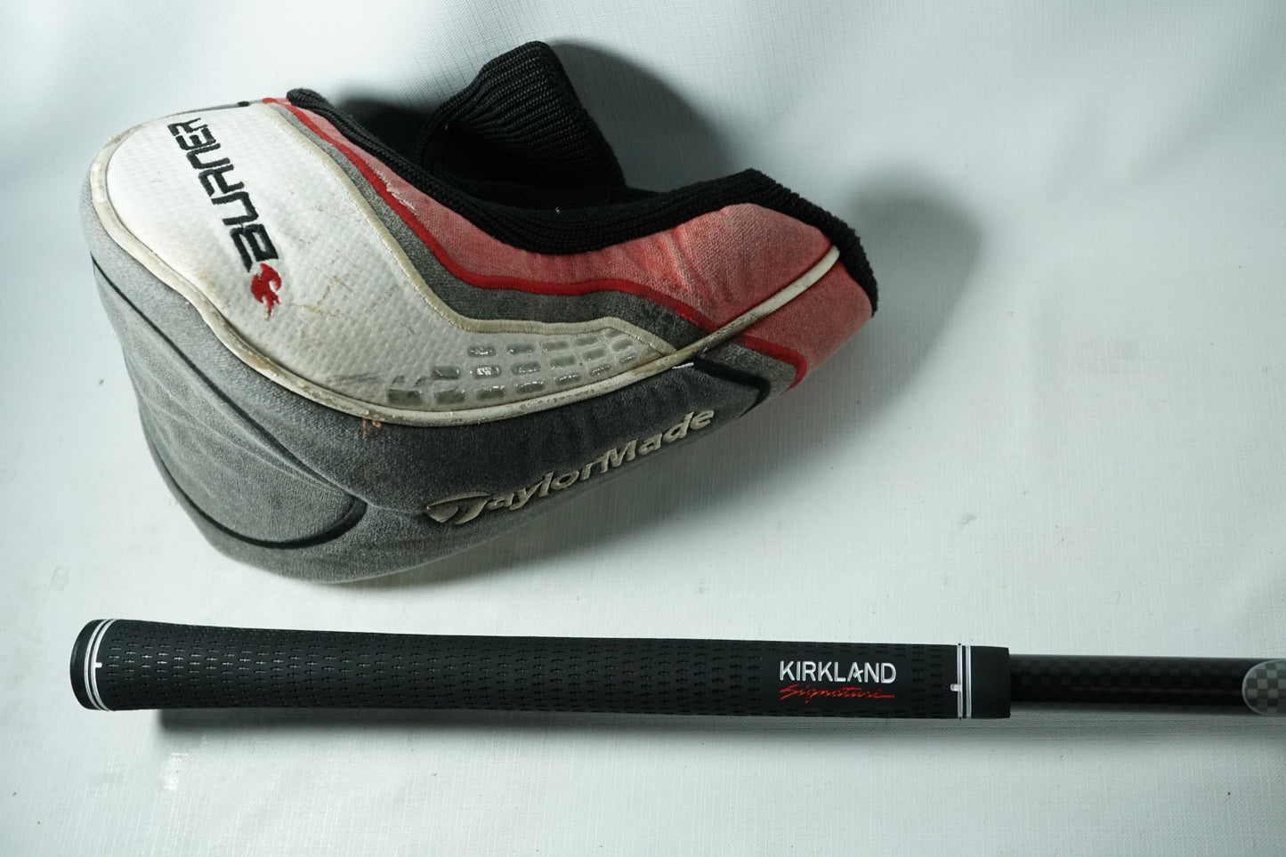 Taylormade Tour Burner Driver 10.5° / Regular Flex Graphite Shaft / Left Handed