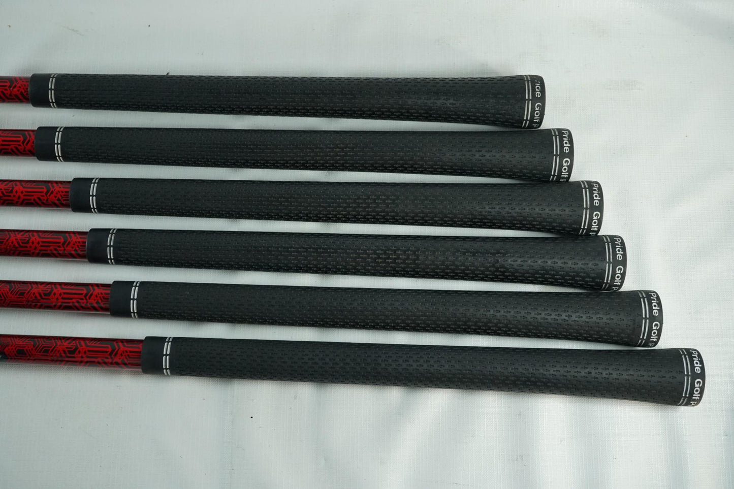 Ping G410 Irons / 5-PW / Black Dot / Regular Flex Graphite Shafts