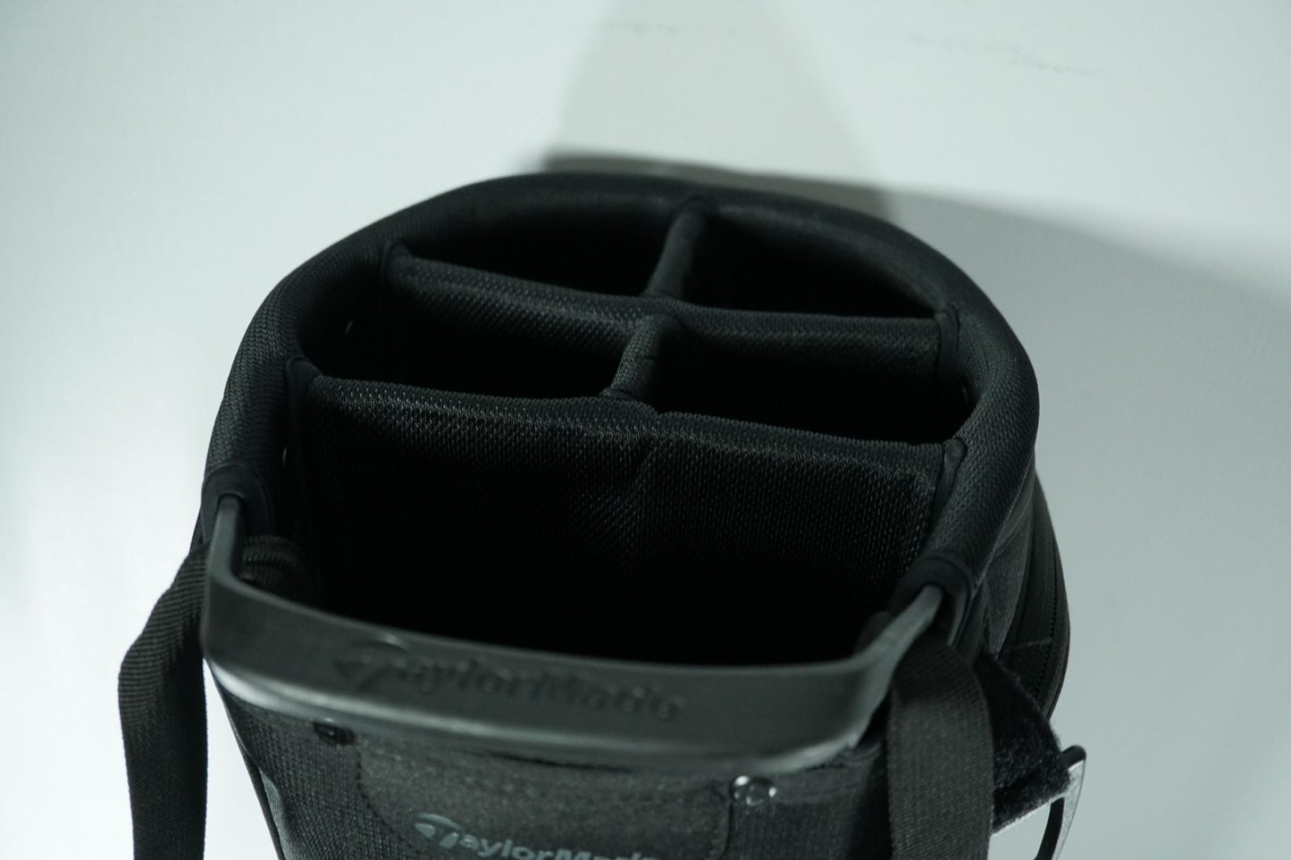Taylormade Flex Tech Stand Bag / Black / With Rainhood
