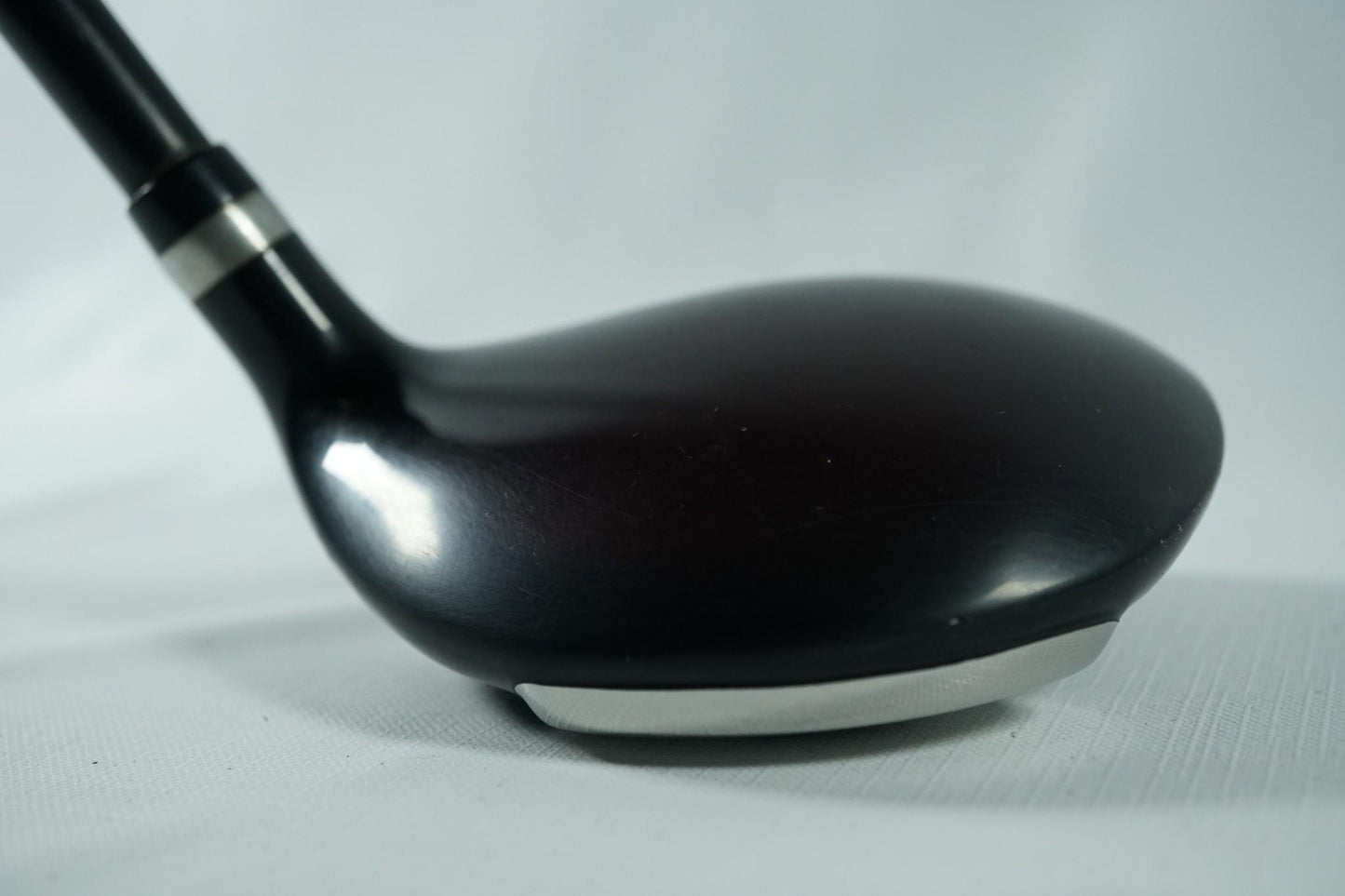 Wilson Deep Red 2 5 Wood 18° / Regular Flex Graphite Shaft