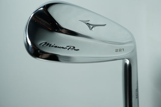 Mizuno Pro 221 Pitching Wedge / Stiff Flex Steel Shaft