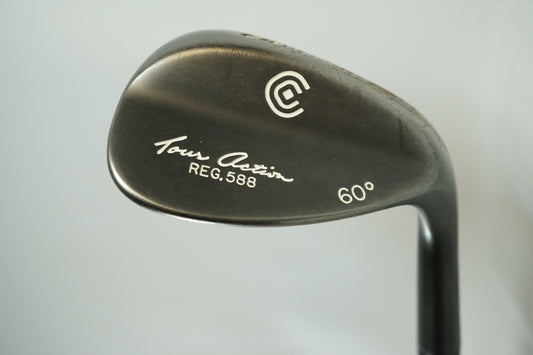 Cleveland Tour Action 60° Lob Wedge / Steel Shaft / 071125479
