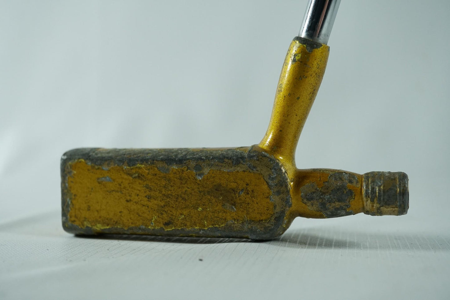 Bells Whiskey Putter / 35"
