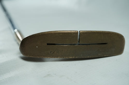 Acushnet Bullseye Heel Shafted Flange Putter / 35"