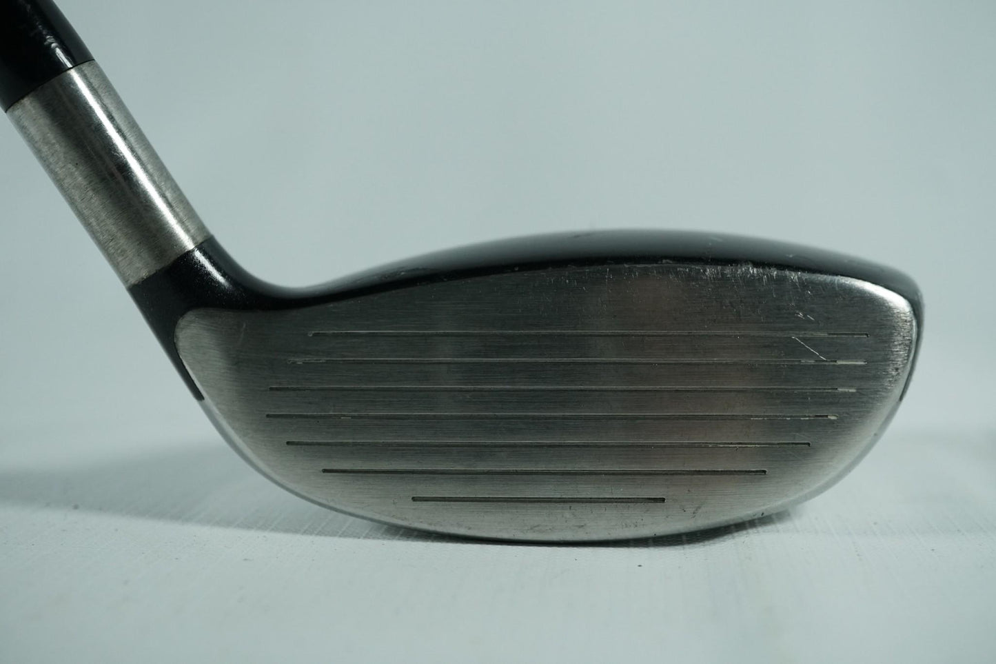 Titleist 909H 1 Hybrid 15° / Stiff Flex Graphite Shaft / Left Handed