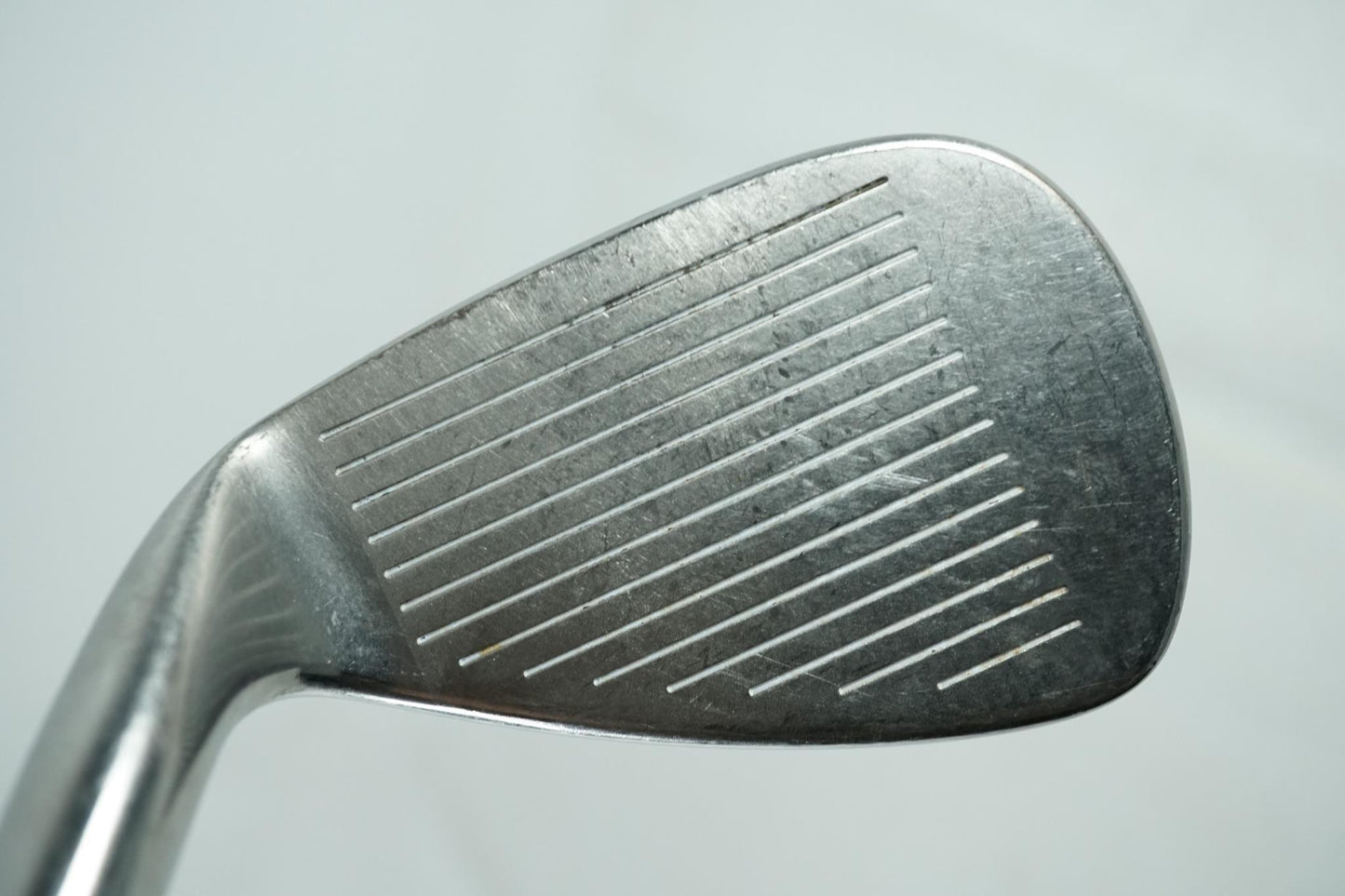 Taylormade 300 Series Approach Wedge / Regular Flex Graphite Shaft
