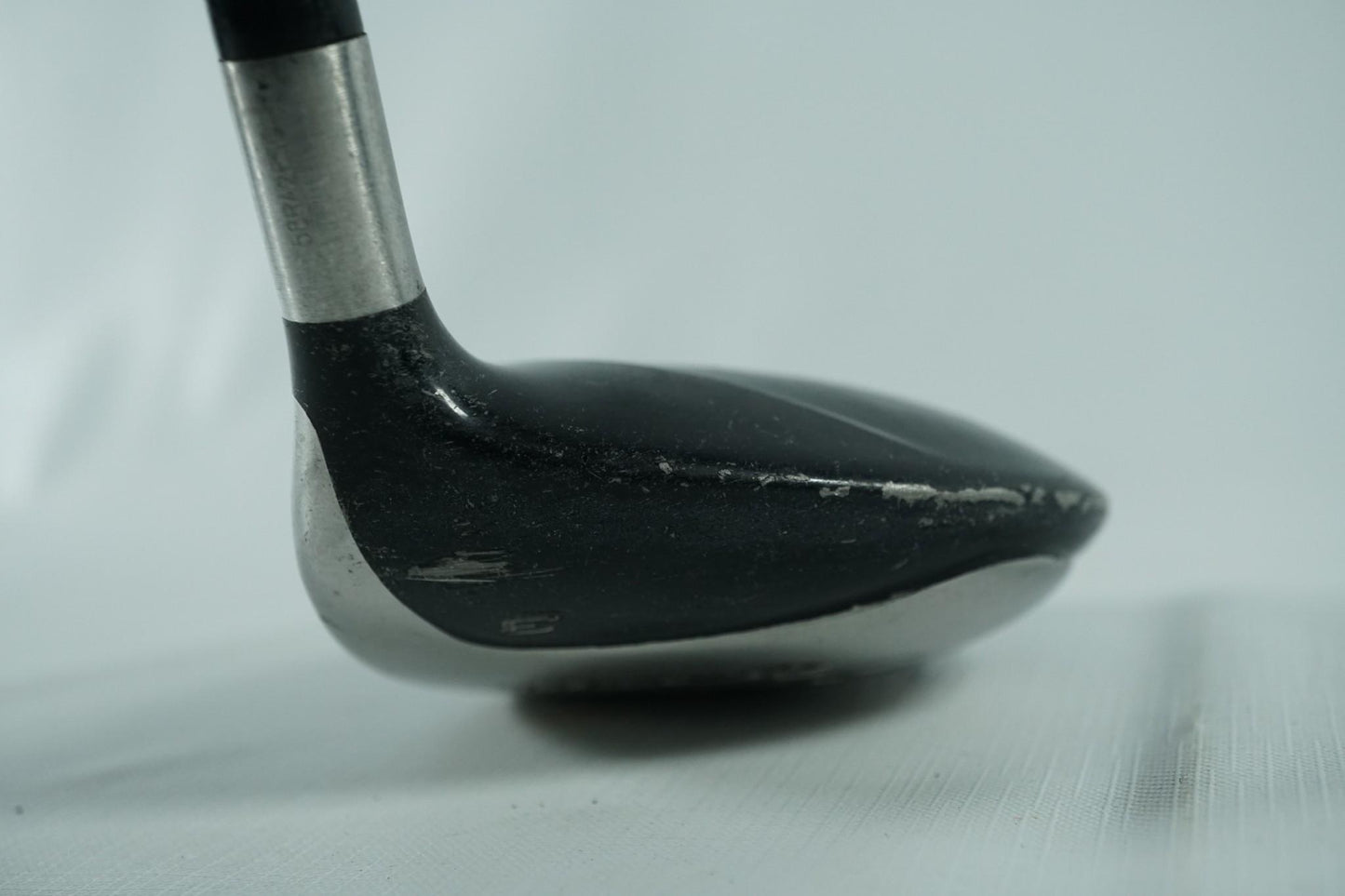 Taylormade R540XD 3 Wood / Regular Flex Graphite Shaft / New Grip