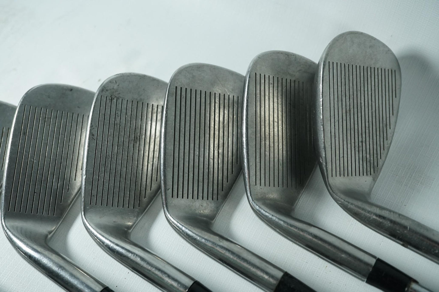 Titleist DCI Irons / 5-SW / Steel Shafts / New Grips