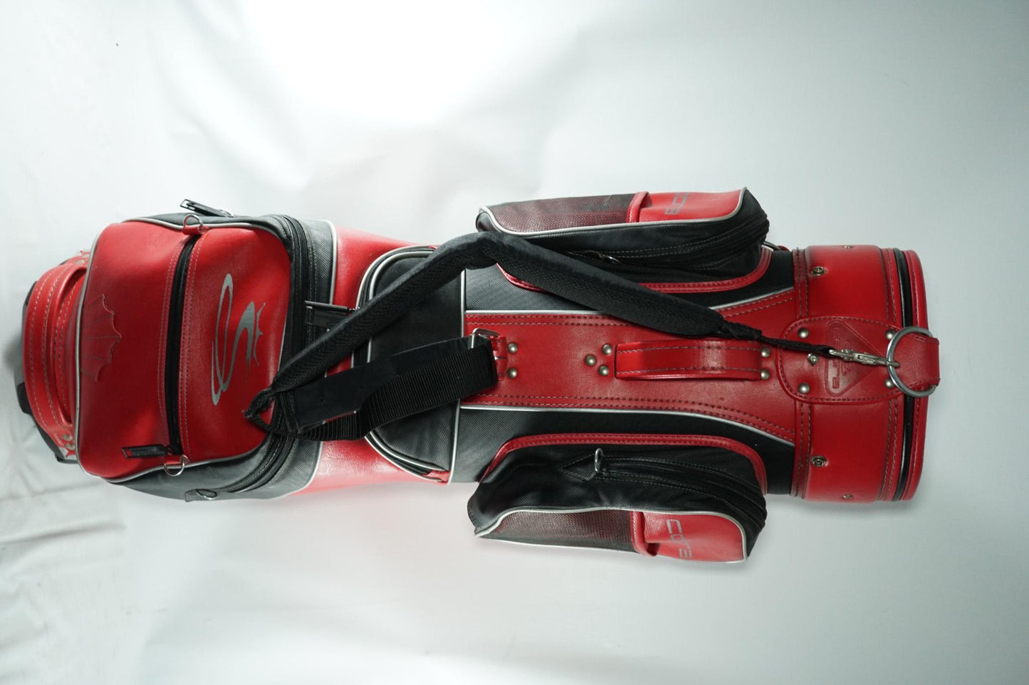 Cobra Vintage Cart Bag / Red and Black