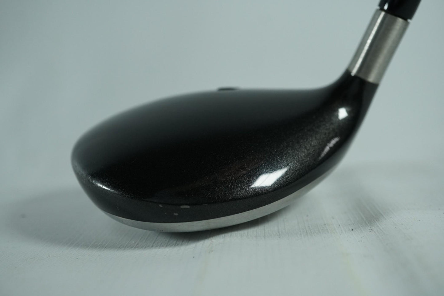 Titleist 904F 3 Wood 15° / Regular Flex Graphite Shaft / Left Handed / New Grip