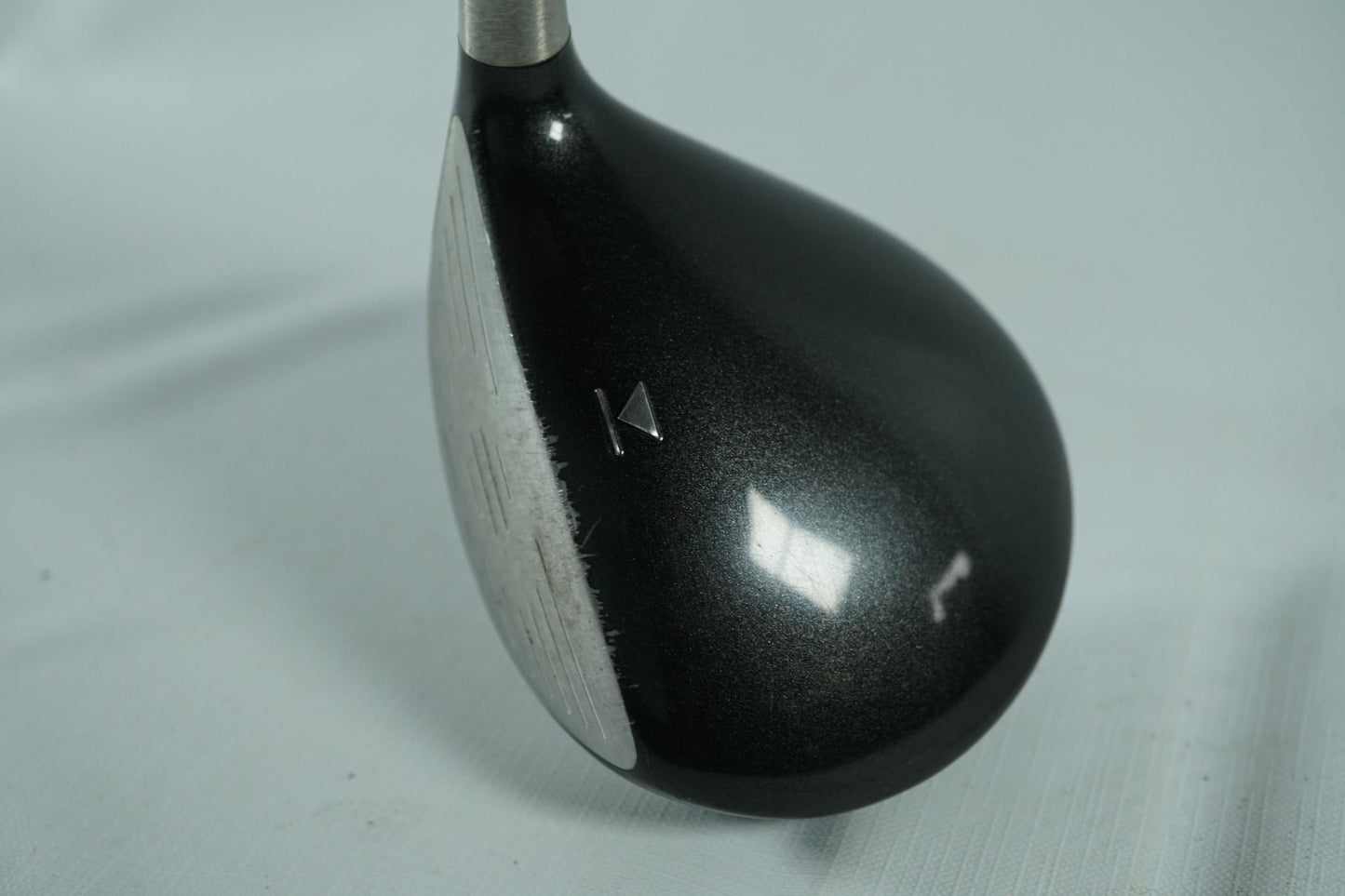 Titleist 904F 3 Wood 15° / Regular Flex Graphite Shaft / Left Handed / New Grip