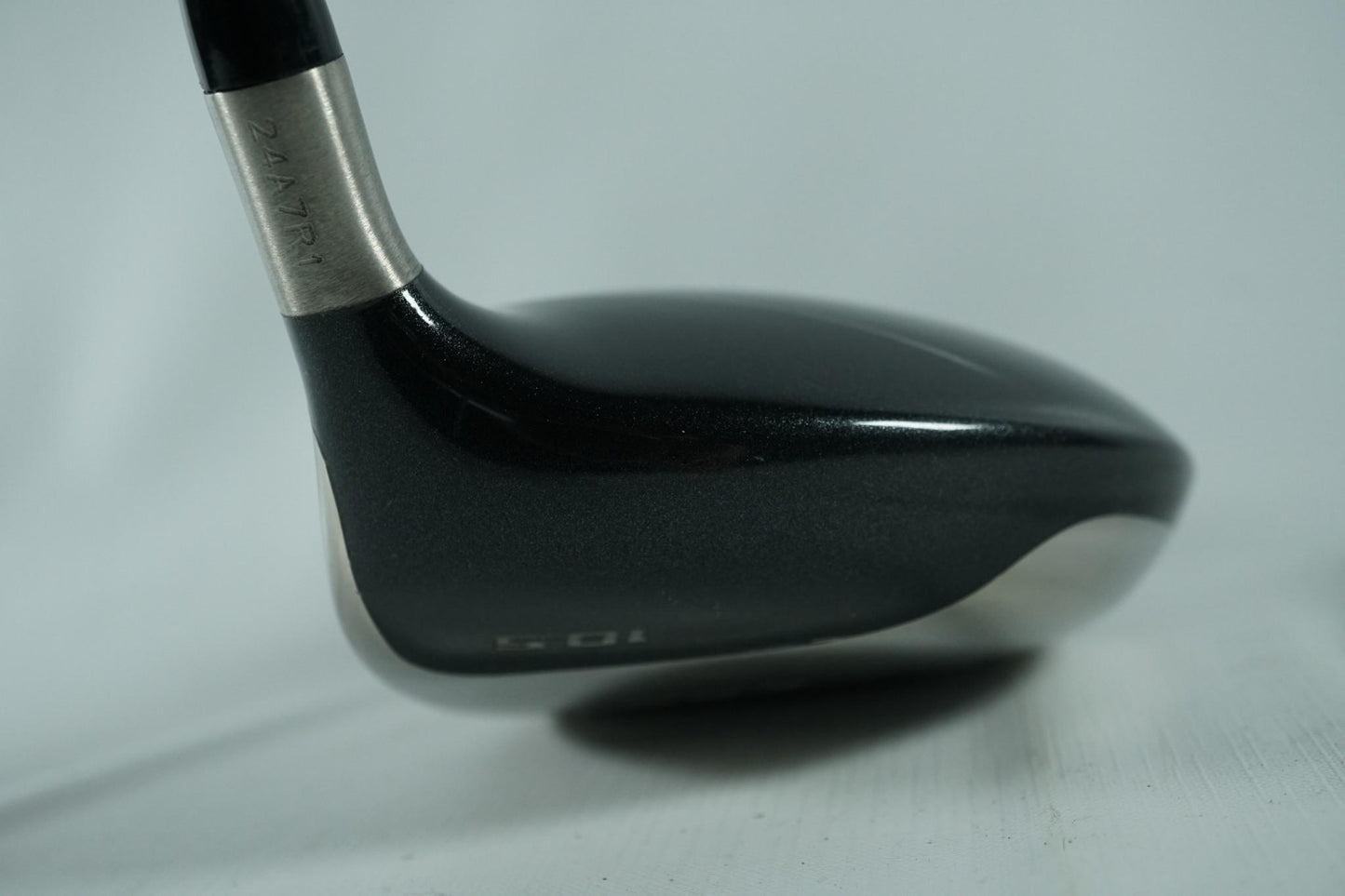 Taylormade 320Ti Driver 10.5° / Regular Flex Graphite Shaft