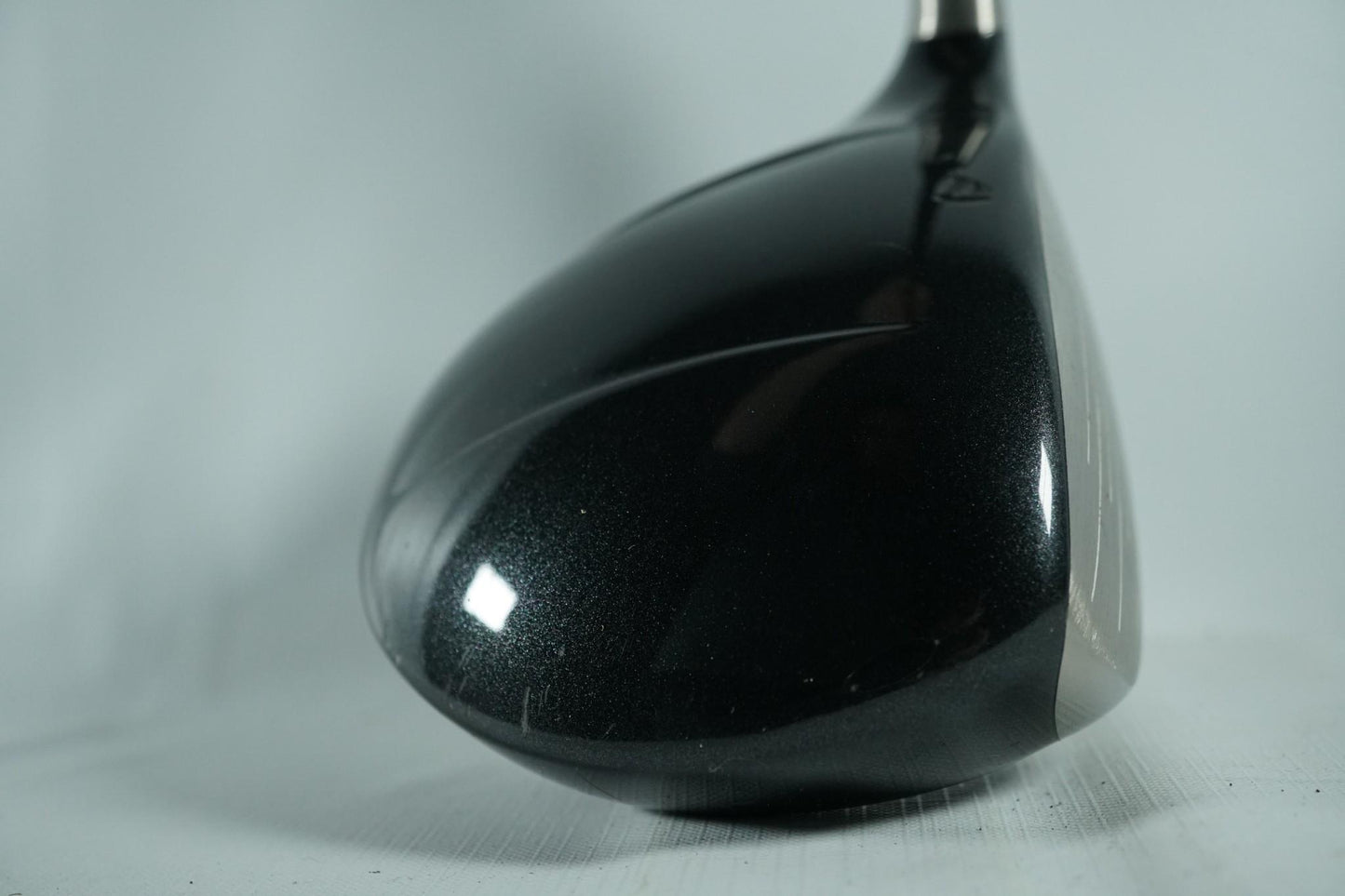 Taylormade 320Ti Driver 10.5° / Regular Flex Graphite Shaft