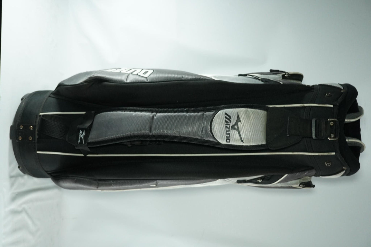 Mizuno Cart Bag / Grey and Silver / With Rainhood