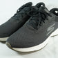 Skechers GoGolf Shoes / Black and White / UK9.5