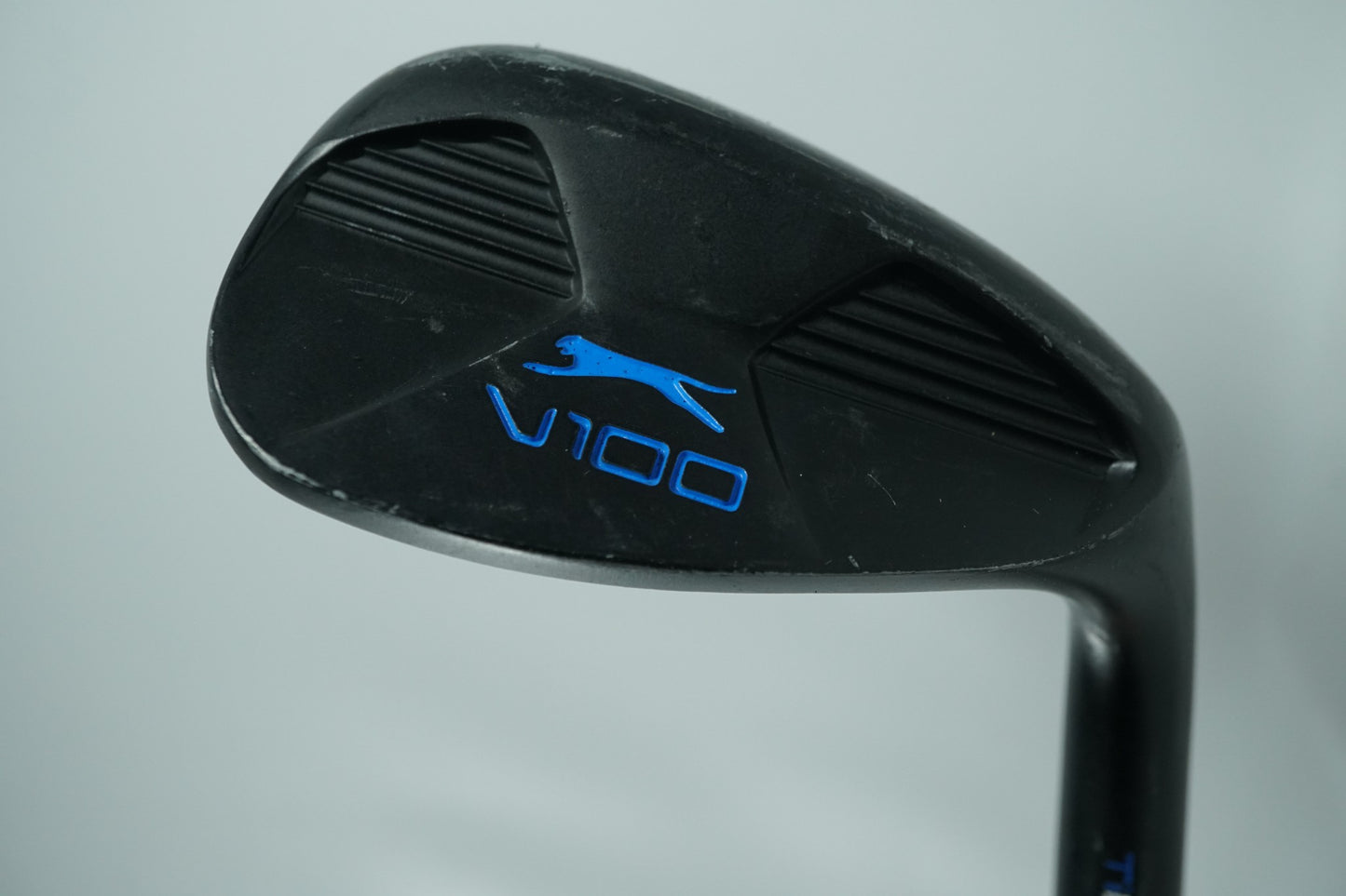Slazenger V100 56° Sand Wedge / Regular Flex Steel Shaft / 070126208